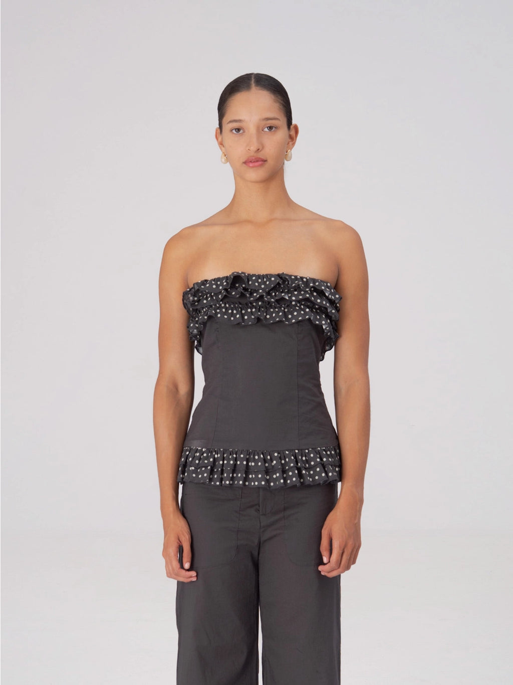 Top gris oscuro con lunares / Disponible en Pre-Order